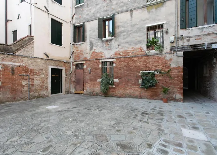 Corte del Tintor Apartments